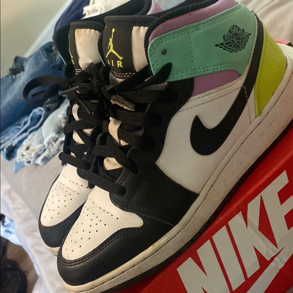 Nike Air Jordan Black White Green Purple Sneakers